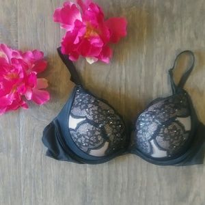Victoria's Secret 34A Bombshell push up bra